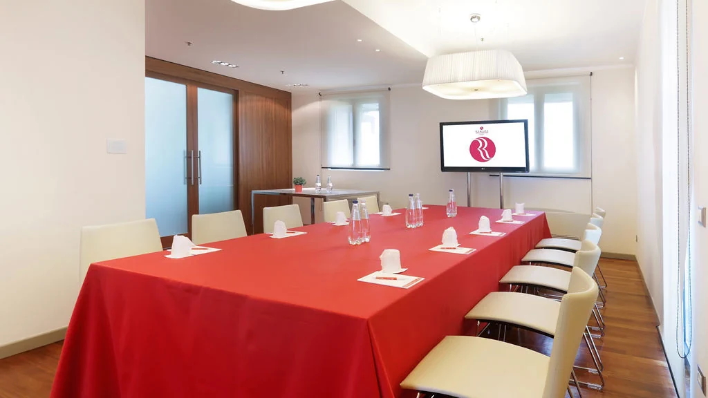 الفندق رامادا بلازا ميلانو - ميلانو